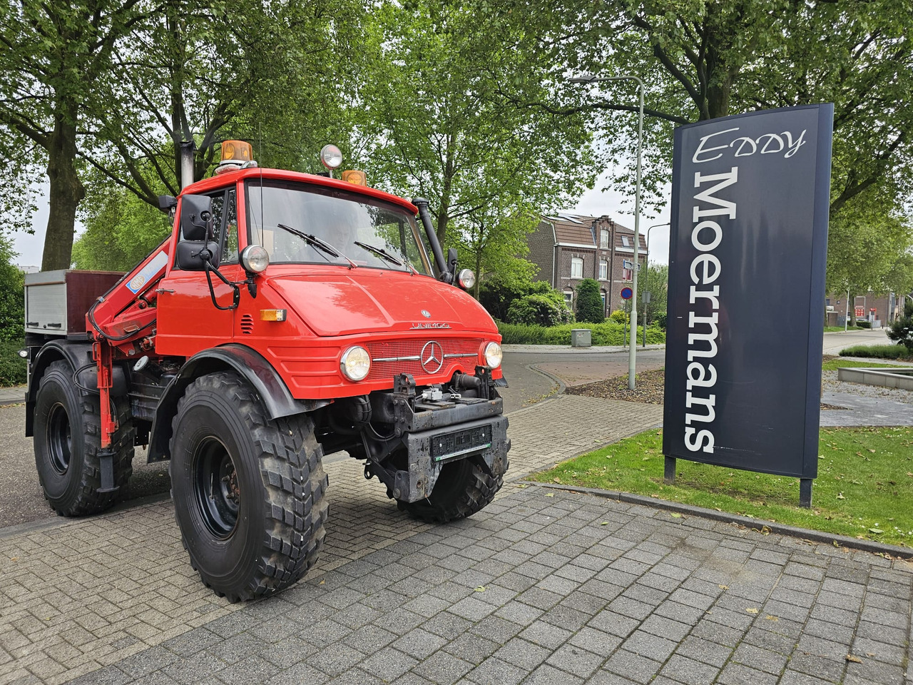 Unimog 406/U9000 4x4 - Camión grúa: foto 1 Unimog 406/U9000 4x4 - Camión grúa: foto 1