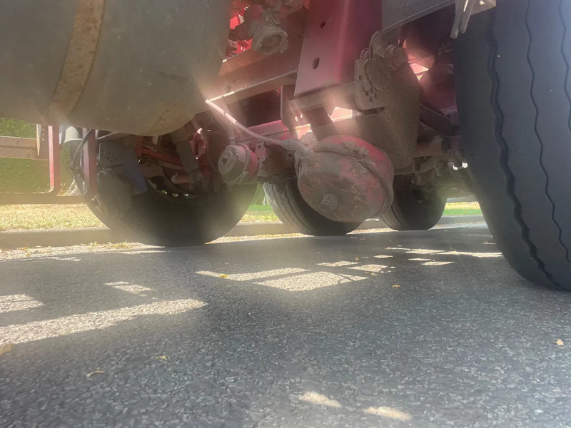 Renders 2x 20 1x 30 1x 40 in prijs verlaagt - Semirremolque portacontenedore/ Intercambiable: foto 4 Renders 2x 20 1x 30 1x 40 in prijs verlaagt - Semirremolque portacontenedore/ Intercambiable: foto 4