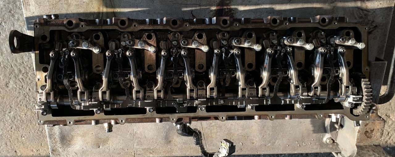 CYLINDER HEAD ASSEMBLY COMPLETE(INCLUDING CAMSHAFT) MAN TGA-TGS D2066 - Cabezal de bloque para Camión: foto 1 CYLINDER HEAD ASSEMBLY COMPLETE(INCLUDING CAMSHAFT) MAN TGA-TGS D2066 - Cabezal de bloque para Camión: foto 1
