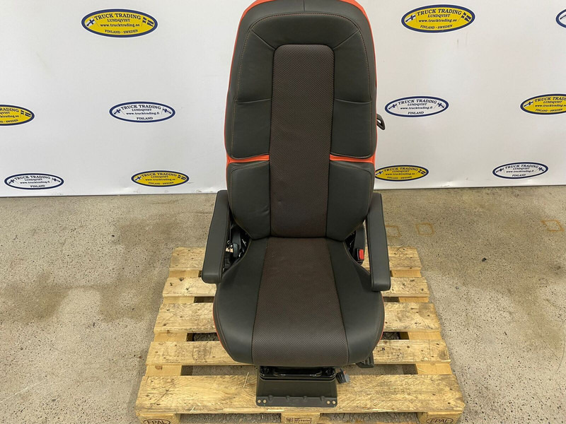 Volvo FH5 - Asiento: foto 3 Volvo FH5 - Asiento: foto 3