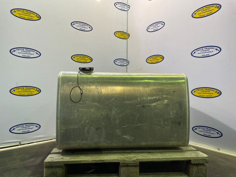 Volvo - Depósito de combustible: foto 1 Volvo - Depósito de combustible: foto 1