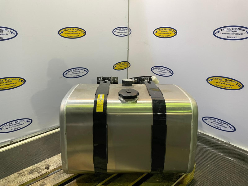 Volvo - Depósito de combustible: foto 1 Volvo - Depósito de combustible: foto 1