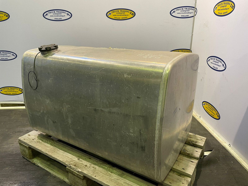 Volvo - Depósito de combustible: foto 3 Volvo - Depósito de combustible: foto 3