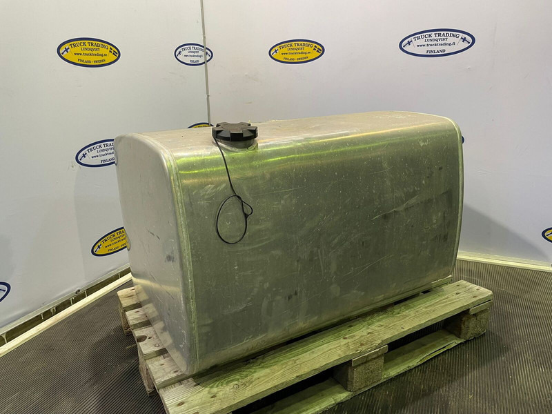 Volvo - Depósito de combustible: foto 2 Volvo - Depósito de combustible: foto 2