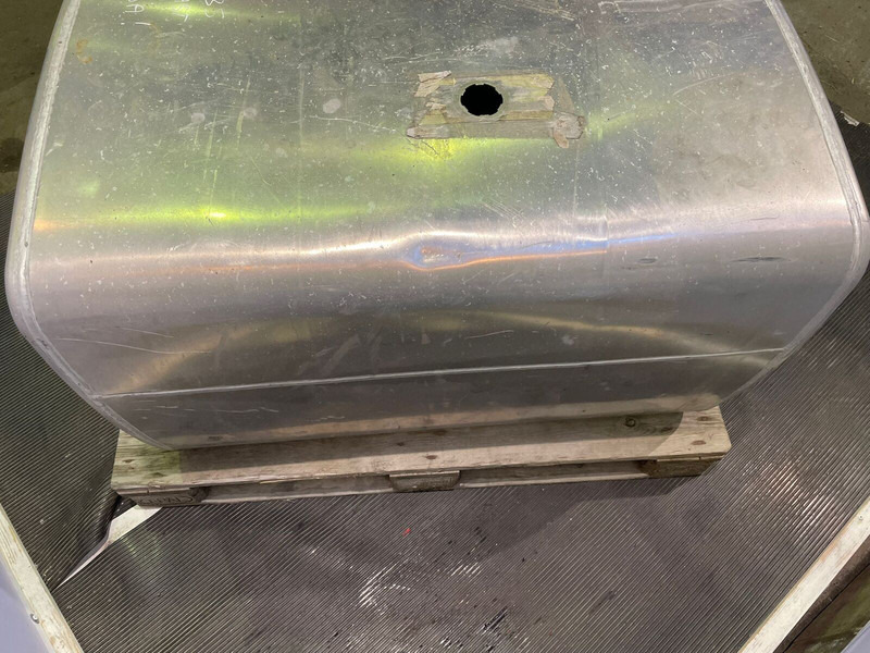 Volvo - Depósito de combustible: foto 4 Volvo - Depósito de combustible: foto 4