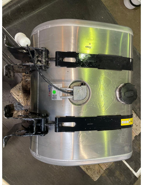 Volvo - Depósito de combustible: foto 4 Volvo - Depósito de combustible: foto 4