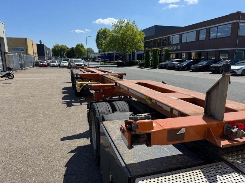 Broshuis MFCC container chassis Multi functioneel 2x 20 1x 30 1x 40 1x 45 saf assen uitschuifbaar tot 14,40 - Semirremolque chasis: foto 4 Broshuis MFCC container chassis Multi functioneel 2x 20 1x 30 1x 40 1x 45 saf assen uitschuifbaar tot 14,40 - Semirremolque chasis: foto 4