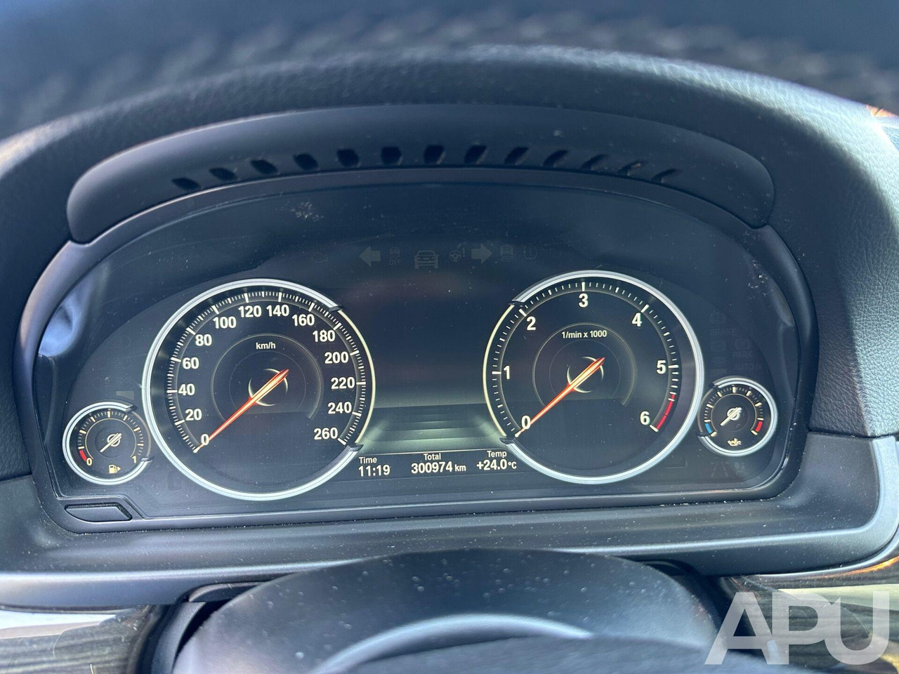 Coche BMW 535D XDRIVE F11: foto 8 Coche BMW 535D XDRIVE F11: foto 8