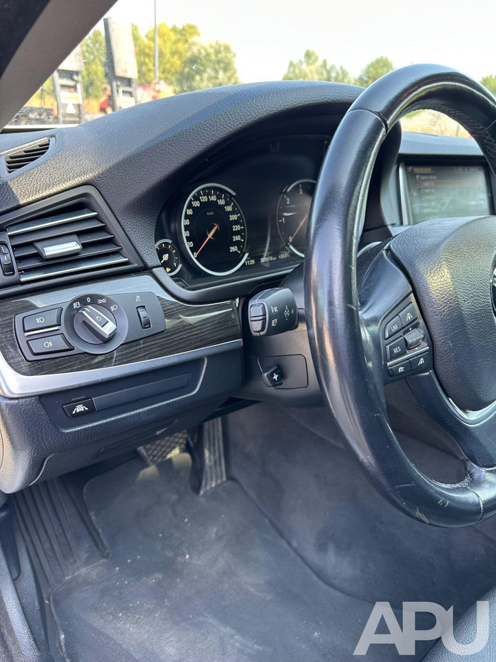 Coche BMW 535D XDRIVE F11: foto 12 Coche BMW 535D XDRIVE F11: foto 12