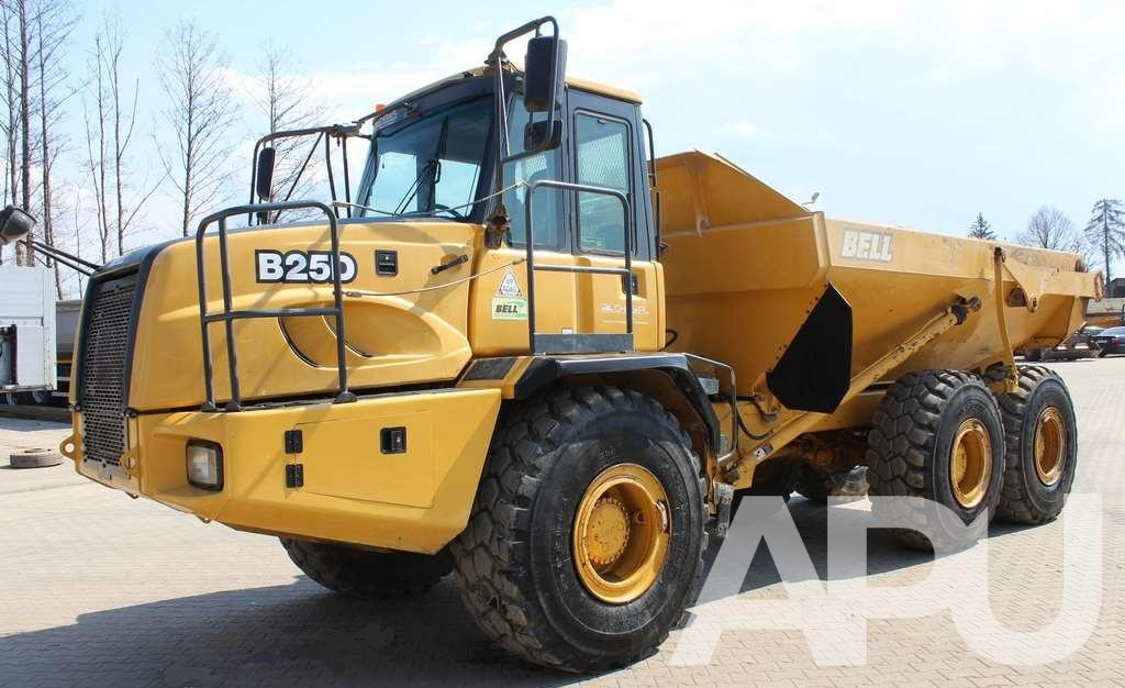 WOZIDŁO Bell ADT B25D 6×6 - Dúmper articulado: foto 1 WOZIDŁO Bell ADT B25D 6×6 - Dúmper articulado: foto 1