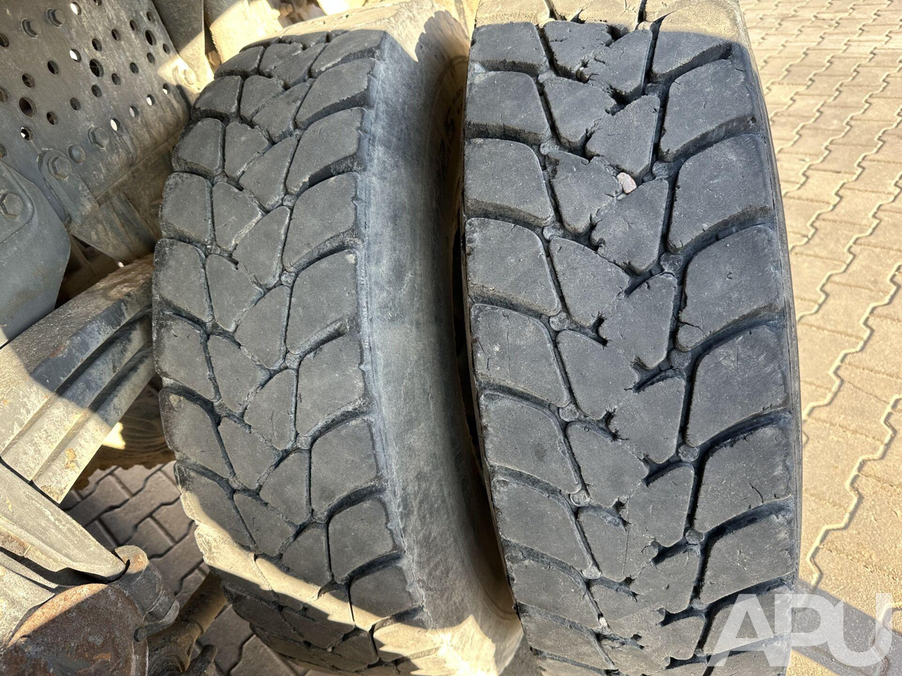 Wywrotka Mercedes-Benz AROCS 4142 8×6 - Camión volquete: foto 2 Wywrotka Mercedes-Benz AROCS 4142 8×6 - Camión volquete: foto 2
