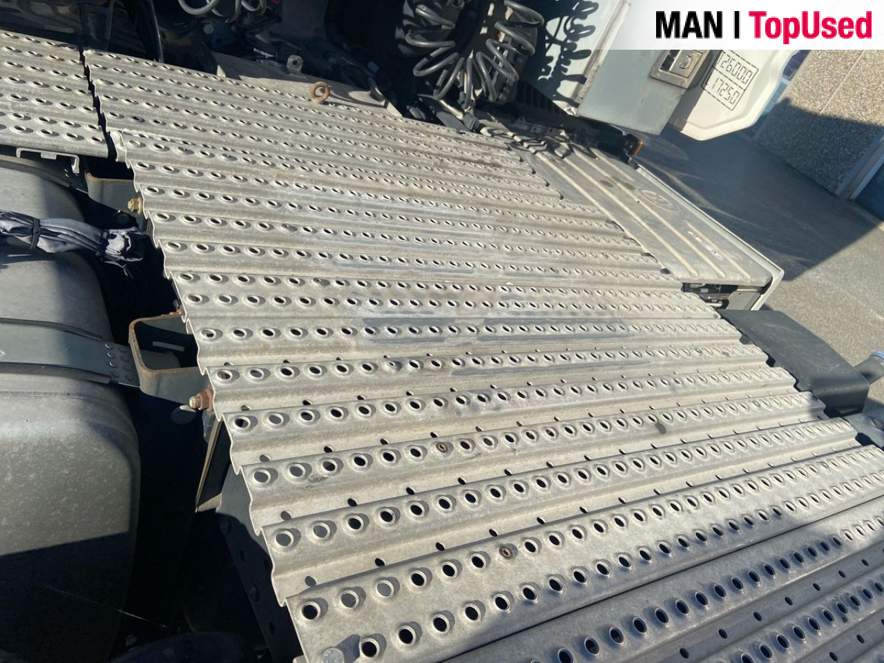 MAN TGX 26.470 6x2/4 BL SA "ADR" - Cabeza tractora: foto 4 MAN TGX 26.470 6x2/4 BL SA "ADR" - Cabeza tractora: foto 4