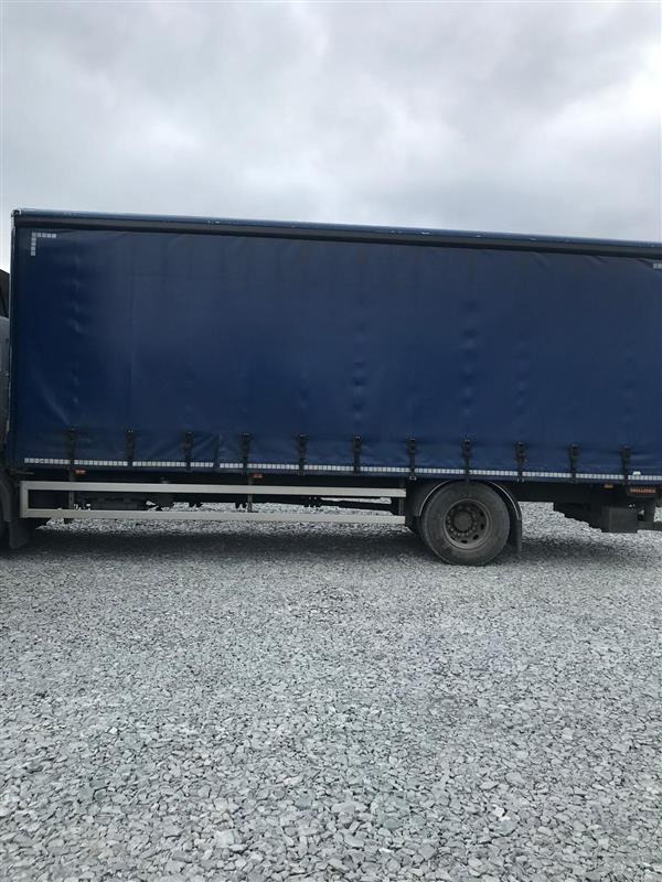 Fitzgeralds RENAULT 2017 D 18 High 4×2 250 Curtainsider - Camión lona: foto 3 Fitzgeralds RENAULT 2017 D 18 High 4×2 250 Curtainsider - Camión lona: foto 3