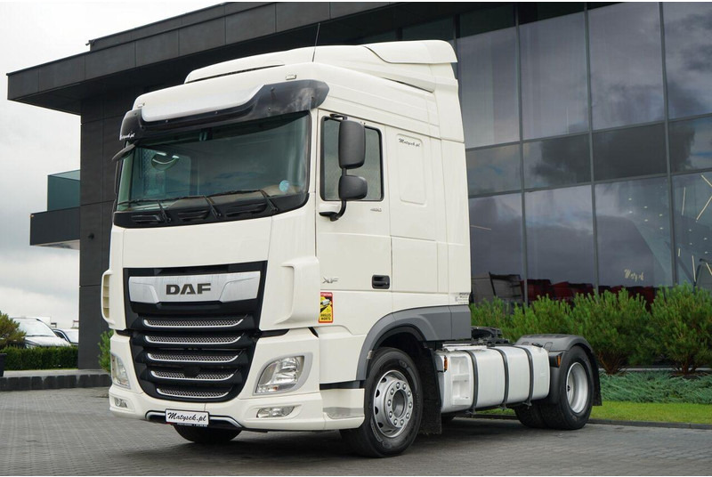 DAF XF 480 / SPACE CAB / RETARDER / SPROWADZONY / PO KONTRAKCIE SERW - Cabeza tractora: foto 1 DAF XF 480 / SPACE CAB / RETARDER / SPROWADZONY / PO KONTRAKCIE SERW - Cabeza tractora: foto 1
