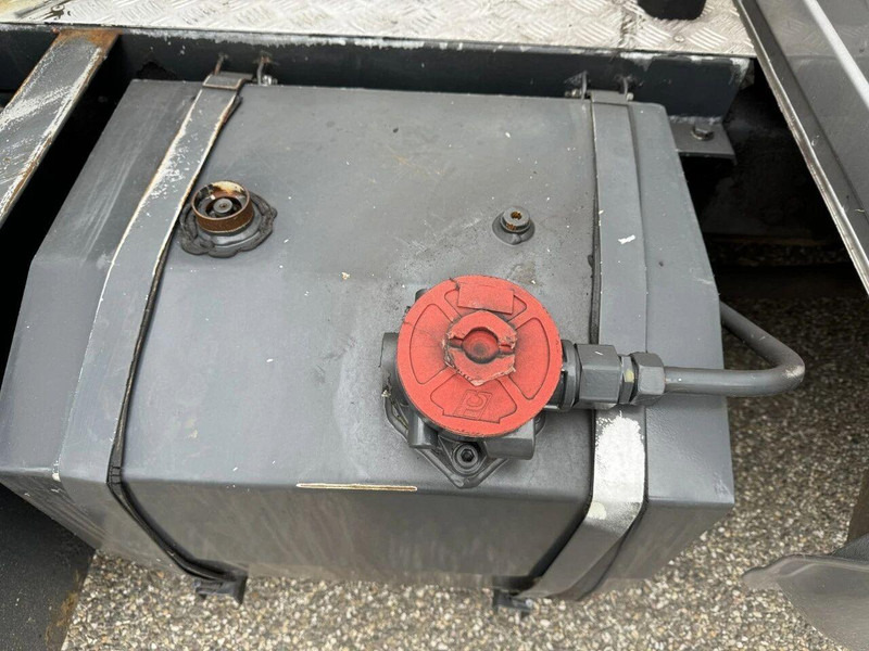 Cabeza tractora Iveco 35C180 - Tractor+Semi-trailer+crane: foto 15 Cabeza tractora Iveco 35C180 - Tractor+Semi-trailer+crane: foto 15