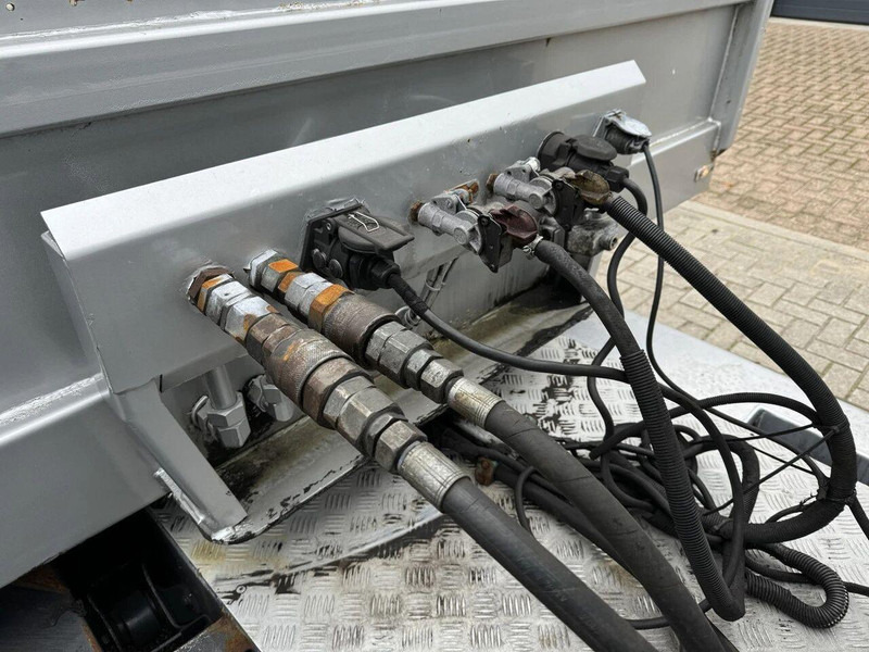 Cabeza tractora Iveco 35C180 - Tractor+Semi-trailer+crane: foto 14 Cabeza tractora Iveco 35C180 - Tractor+Semi-trailer+crane: foto 14