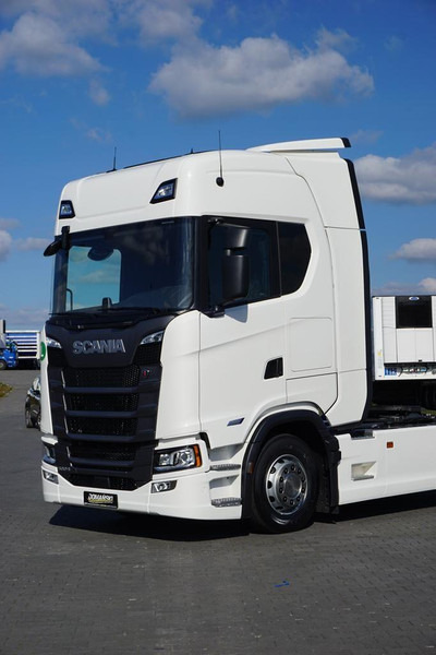 Cabeza tractora Scania S 500 / EURO 6 / ACC / RETARDER / PEŁNA OPCJA / JAK NOWA: foto 20 Cabeza tractora Scania S 500 / EURO 6 / ACC / RETARDER / PEŁNA OPCJA / JAK NOWA: foto 20