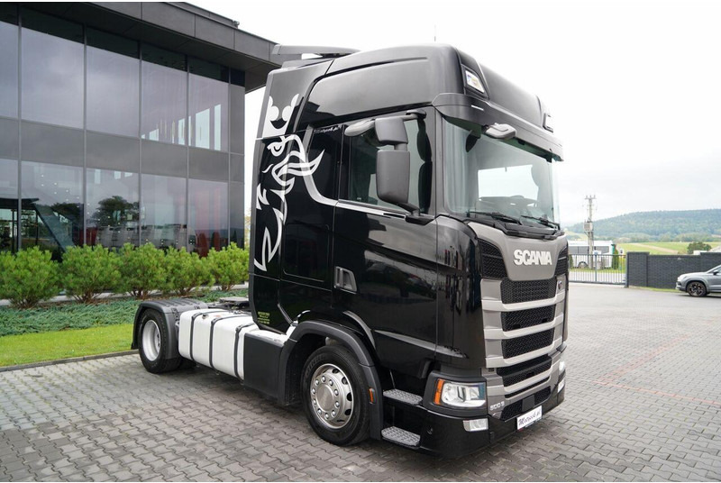 Scania S 500 / MEGA / RETARDER / LOW DECK / I-PARK COOL / PO KONTRAKCIE - Cabeza tractora: foto 2 Scania S 500 / MEGA / RETARDER / LOW DECK / I-PARK COOL / PO KONTRAKCIE - Cabeza tractora: foto 2
