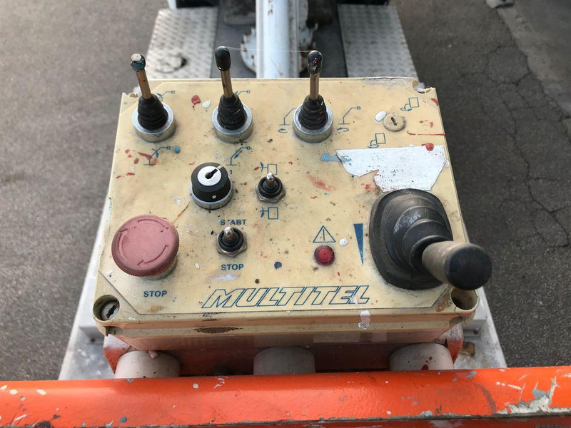 Mazda Lifting basket - Multitel 145 Alu - Furgoneta: foto 2 Mazda Lifting basket - Multitel 145 Alu - Furgoneta: foto 2