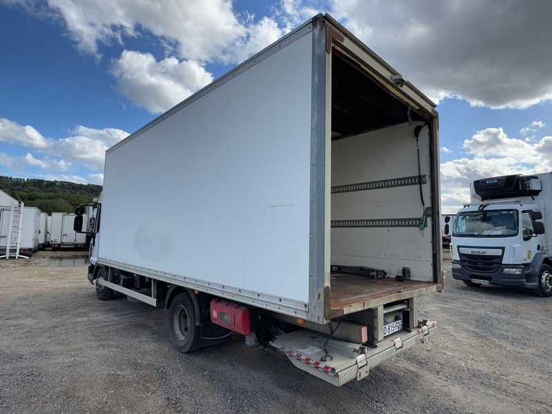 Iveco 100 E 18 nur für Teile - Camión caja cerrada: foto 5 Iveco 100 E 18 nur für Teile - Camión caja cerrada: foto 5