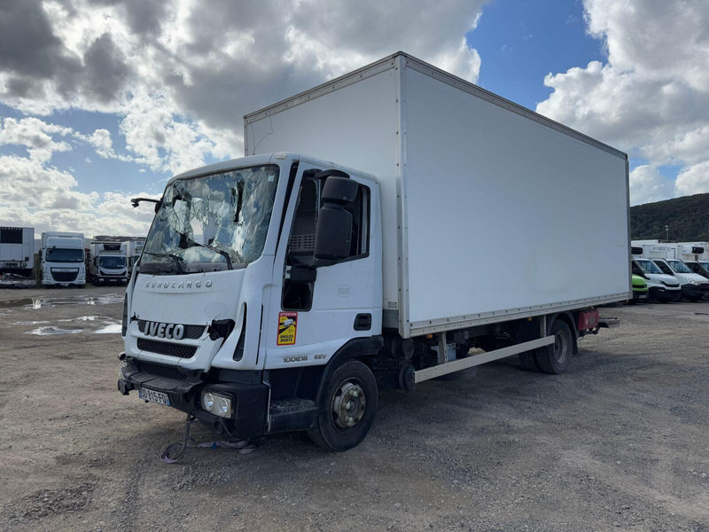 Iveco 100 E 18 nur für Teile - Camión caja cerrada: foto 3 Iveco 100 E 18 nur für Teile - Camión caja cerrada: foto 3