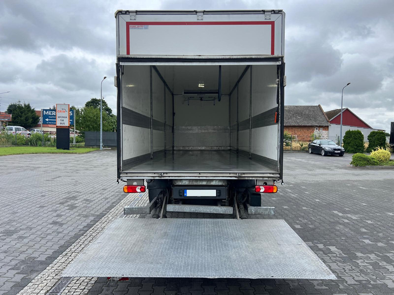 Camión frigorífico Iveco D 18 250 DTI 18T REFRIGERATOR + LIFT: foto 7 Camión frigorífico Iveco D 18 250 DTI 18T REFRIGERATOR + LIFT: foto 7