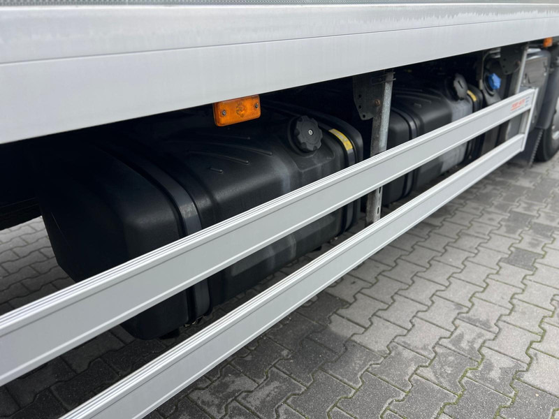 Camión frigorífico Iveco D 18 250 DTI 18T REFRIGERATOR + LIFT: foto 6 Camión frigorífico Iveco D 18 250 DTI 18T REFRIGERATOR + LIFT: foto 6