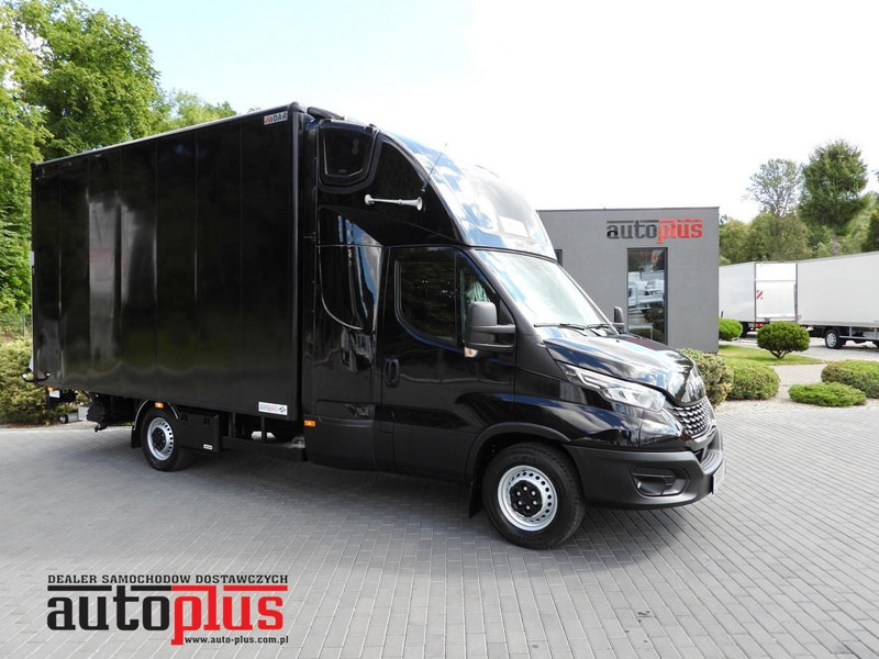 Iveco DAILY 35S18 KONTENER WINDA 8 PALET WEBASTO TEMPOMAT NAWIGACJA LE - Furgoneta caja cerrada: foto 1 Iveco DAILY 35S18 KONTENER WINDA 8 PALET WEBASTO TEMPOMAT NAWIGACJA LE - Furgoneta caja cerrada: foto 1