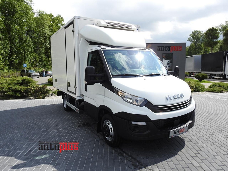Iveco DAILY 50C15 CHŁODNIA KONTENER -5*C ZASILANIE 230V KLIMATYZACJA B - Camión frigorífico: foto 1 Iveco DAILY 50C15 CHŁODNIA KONTENER -5*C ZASILANIE 230V KLIMATYZACJA B - Camión frigorífico: foto 1