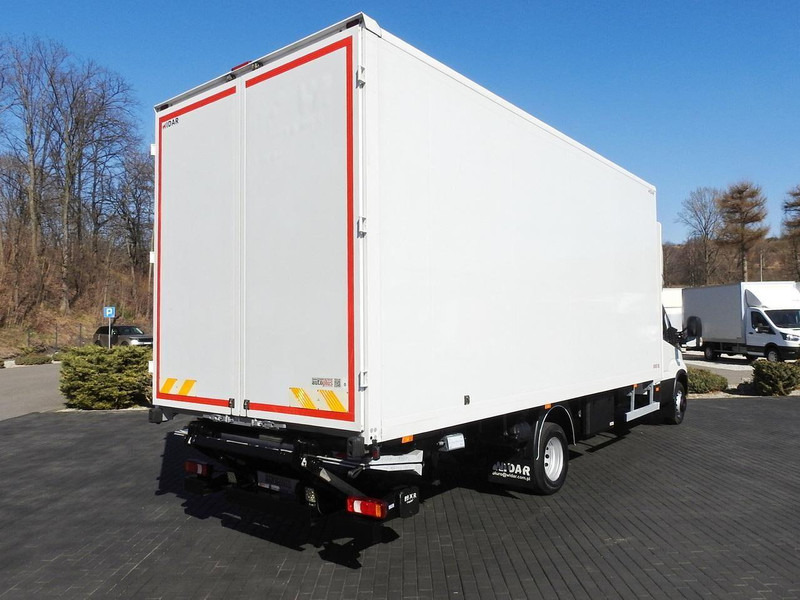 Iveco DAILY 70C18 KONTENER WINDA 14 PALET WEBASTO TEMPOMAT NAWIGACJA L - Camión caja cerrada: foto 3 Iveco DAILY 70C18 KONTENER WINDA 14 PALET WEBASTO TEMPOMAT NAWIGACJA L - Camión caja cerrada: foto 3
