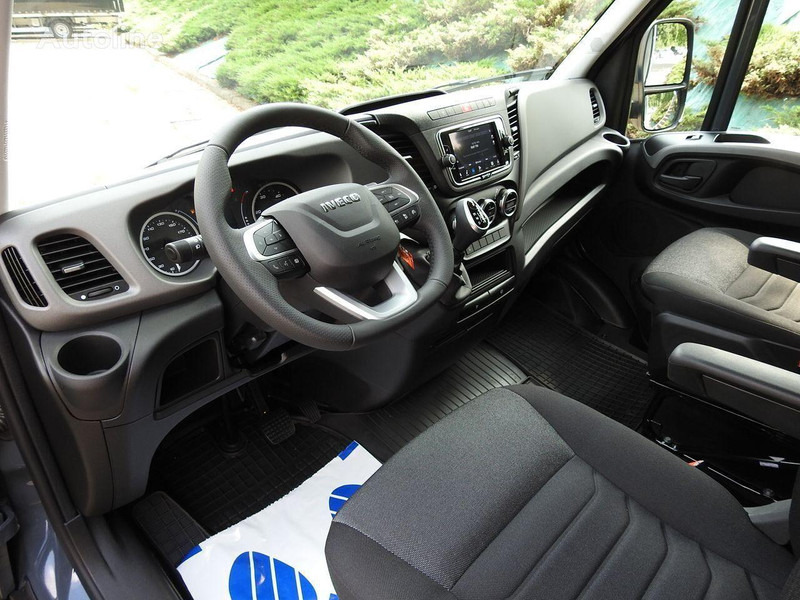 Iveco Daily 35S18 Curtain side - Furgoneta con lona: foto 4 Iveco Daily 35S18 Curtain side - Furgoneta con lona: foto 4