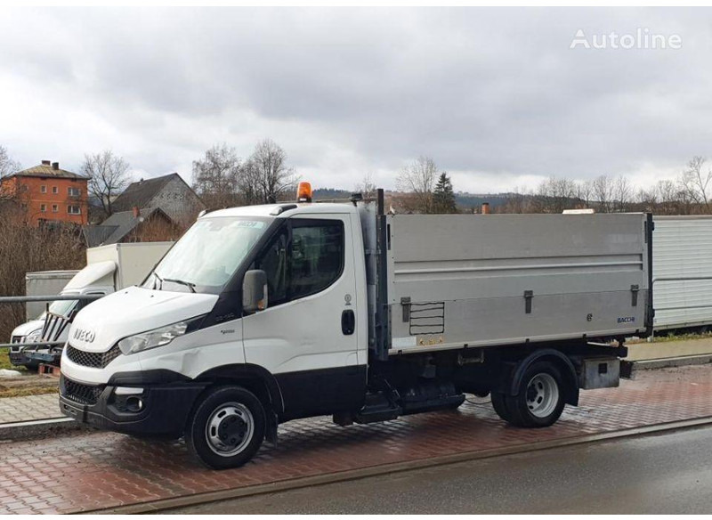 Iveco Daily 35c-14 3 way tipper BENZIN - Furgoneta basculante: foto 2 Iveco Daily 35c-14 3 way tipper BENZIN - Furgoneta basculante: foto 2