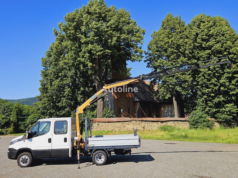 Iveco Daily 35c-15 Doka flatbed + crane Effer - Furgoneta caja abierta, Furgoneta combi: foto 2 Iveco Daily 35c-15 Doka flatbed + crane Effer - Furgoneta caja abierta, Furgoneta combi: foto 2