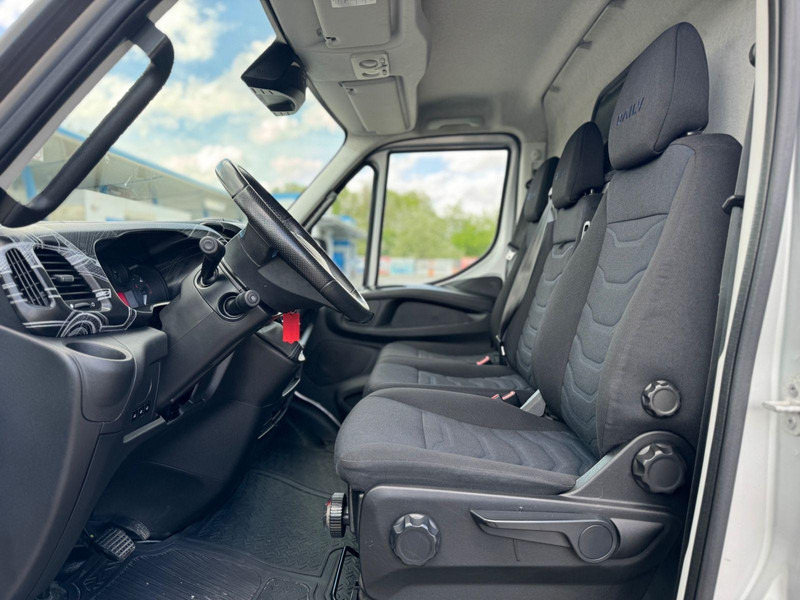 Furgoneta caja cerrada Iveco Daily Jumbo Maxi Van: foto 13