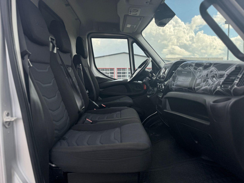 Furgoneta caja cerrada Iveco Daily Jumbo Maxi Van: foto 9