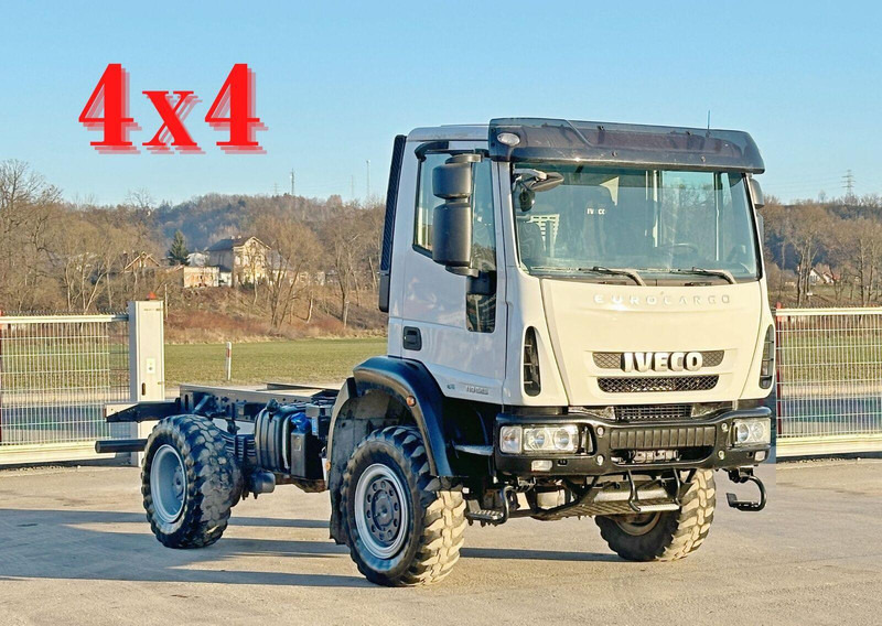 Iveco EUROCARGO 110-250* PLATFORM 4,60 m* 4x4 - Camión chasis: foto 1 Iveco EUROCARGO 110-250* PLATFORM 4,60 m* 4x4 - Camión chasis: foto 1