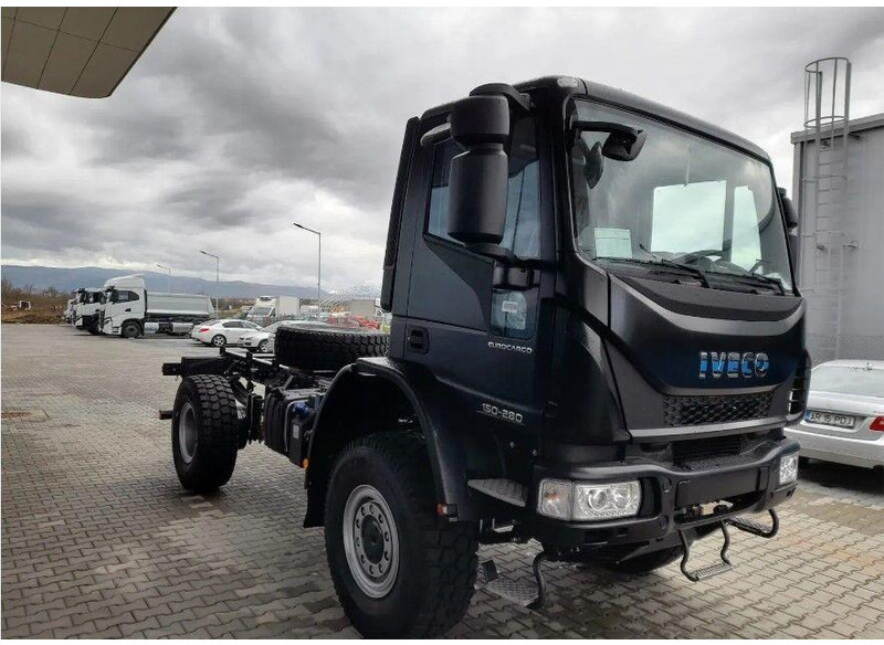 Iveco EuroCargo ML150E28WS - Camión chasis: foto 2 Iveco EuroCargo ML150E28WS - Camión chasis: foto 2