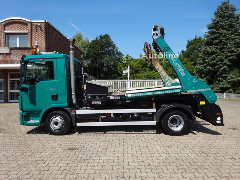 MAN TGL 12.250 - Skip loader - Camión portacontenedor de cadenas: foto 3 MAN TGL 12.250 - Skip loader - Camión portacontenedor de cadenas: foto 3