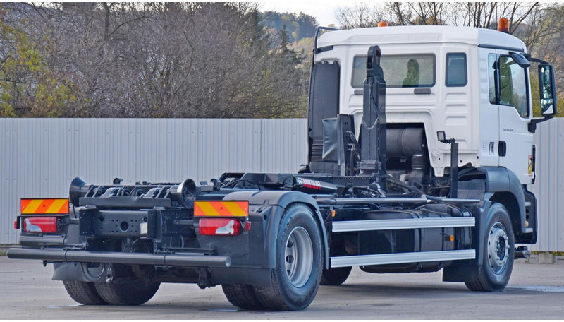 MAN TGS 18.320 Abrollkipper * Top Zustand! - Camión multibasculante: foto 5 MAN TGS 18.320 Abrollkipper * Top Zustand! - Camión multibasculante: foto 5