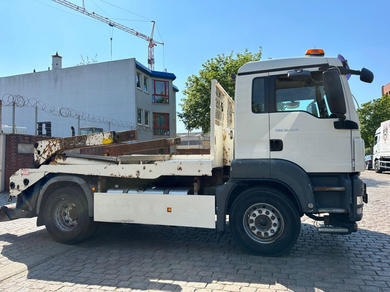 MAN TGS 18.400 Skip loader - Camión portacontenedor de cadenas: foto 4 MAN TGS 18.400 Skip loader - Camión portacontenedor de cadenas: foto 4