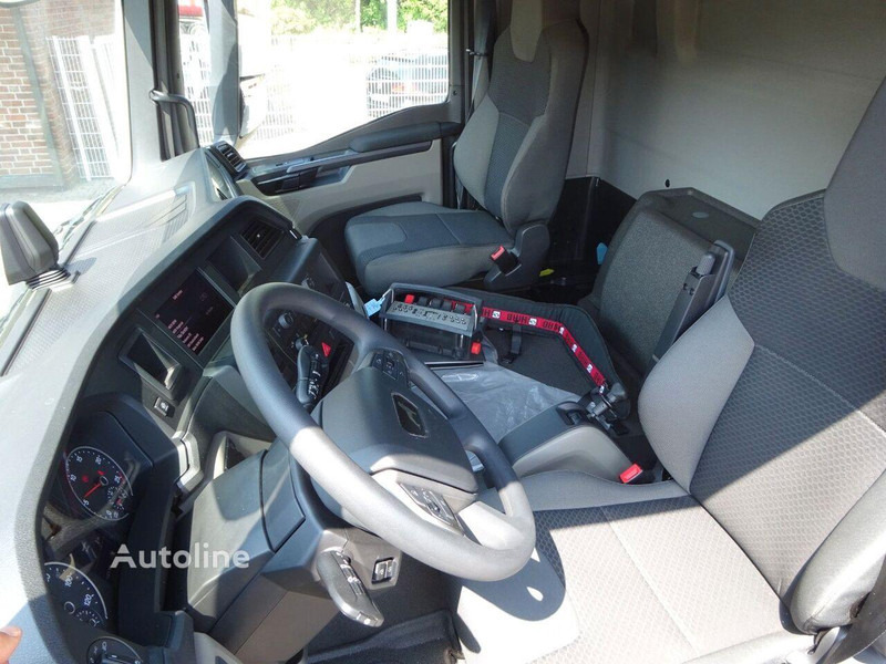 Leasing de MAN TGS 22.400 - 3 way tipper + crane MAN TGS 22.400 - 3 way tipper + crane: foto 18