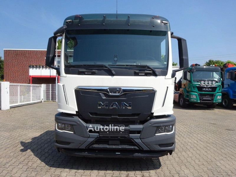 Leasing de MAN TGS 22.400 - 3 way tipper + crane MAN TGS 22.400 - 3 way tipper + crane: foto 11