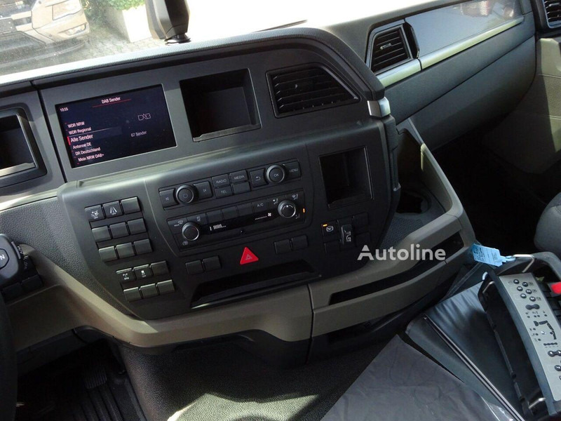 Leasing de MAN TGS 22.400 - 3 way tipper + crane MAN TGS 22.400 - 3 way tipper + crane: foto 20