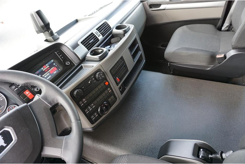 Camión frigorífico MAN TGS / 26.360 / EURO 6 / CHŁODNIA + WINDA / 20 PALET: foto 9 Camión frigorífico MAN TGS / 26.360 / EURO 6 / CHŁODNIA + WINDA / 20 PALET: foto 9