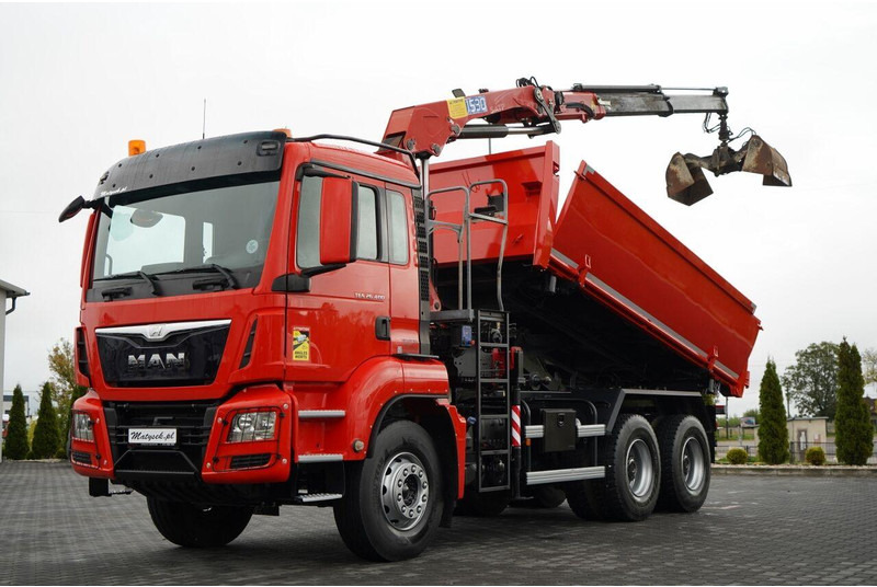 MAN TGS 26.400 / 6x4 / WYWROTKA 2 STRONNA + HDS HMF 1530 K2 / HYDR - Camión volquete, Camión grúa: foto 1 MAN TGS 26.400 / 6x4 / WYWROTKA 2 STRONNA + HDS HMF 1530 K2 / HYDR - Camión volquete, Camión grúa: foto 1