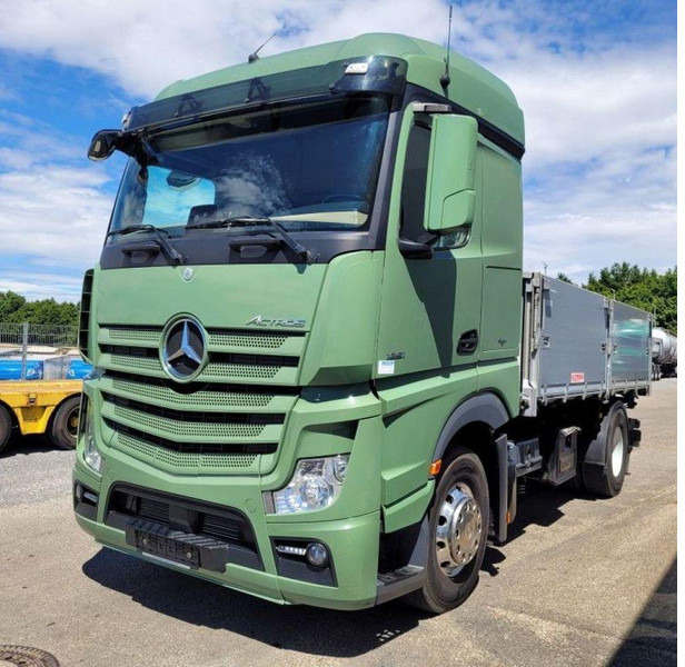 Mercedes-Benz 1851 L 3 way grain tipper Kempf - Camión volquete: foto 1 Mercedes-Benz 1851 L 3 way grain tipper Kempf - Camión volquete: foto 1