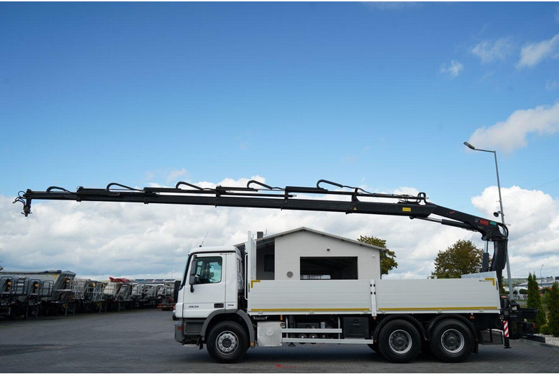 Mercedes-Benz ACTROS 2636 / 6x4 / SKRZYNIOWY 6,5 M + HDS HIAB / MOCNA PODŁOGA - Camión caja abierta, Camión grúa: foto 3 Mercedes-Benz ACTROS 2636 / 6x4 / SKRZYNIOWY 6,5 M + HDS HIAB / MOCNA PODŁOGA - Camión caja abierta, Camión grúa: foto 3