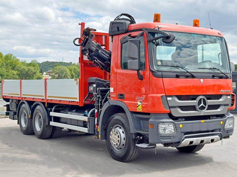 Mercedes-Benz ACTROS 2636 *HIAB 122 BS-2 HIDUO + FUNK/6x4 * TOP - Camión caja abierta, Camión grúa: foto 4 Mercedes-Benz ACTROS 2636 *HIAB 122 BS-2 HIDUO + FUNK/6x4 * TOP - Camión caja abierta, Camión grúa: foto 4