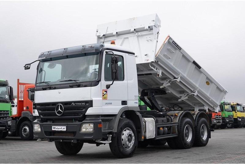 Mercedes-Benz ACTROS 3336 / 6x4 / WYWROTKA / BORDMATIC / HYDROBURTA / MEILLER - Camión volquete: foto 2 Mercedes-Benz ACTROS 3336 / 6x4 / WYWROTKA / BORDMATIC / HYDROBURTA / MEILLER - Camión volquete: foto 2