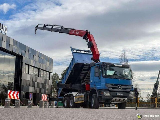Mercedes-Benz ACTROS 3341 6x6 HMF 4220 K4 CRANE KIPPER - Camión volquete, Camión grúa: foto 3 Mercedes-Benz ACTROS 3341 6x6 HMF 4220 K4 CRANE KIPPER - Camión volquete, Camión grúa: foto 3